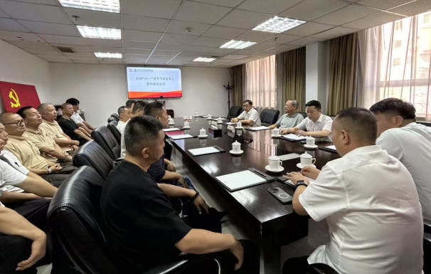 退役不褪色&nbsp;建功新時代 人民大廈黨委召開“八一”退役軍人座談會